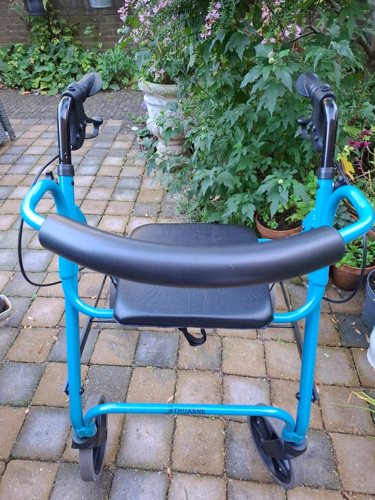 Rollator in goede staat, merk Thuasne, Ophalen, Lichtgewicht, Gebruikt