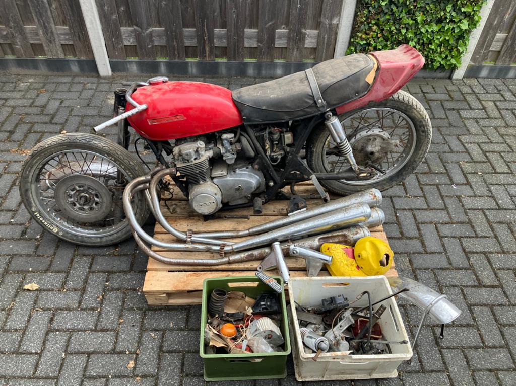 HONDA CB 500 FOUR IN ONDERDELEN, Ophalen