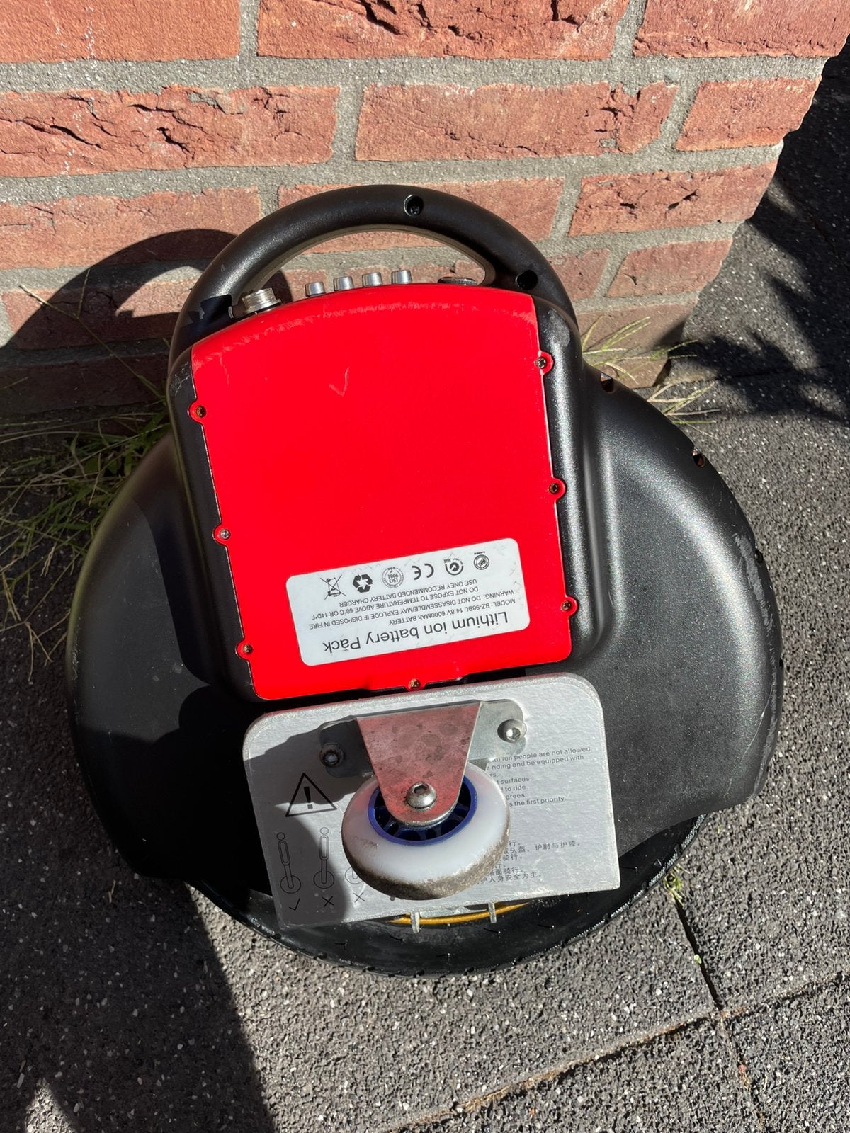 Een wielier werkt ( zonder oplader), Ophalen, Zo goed als nieuw
