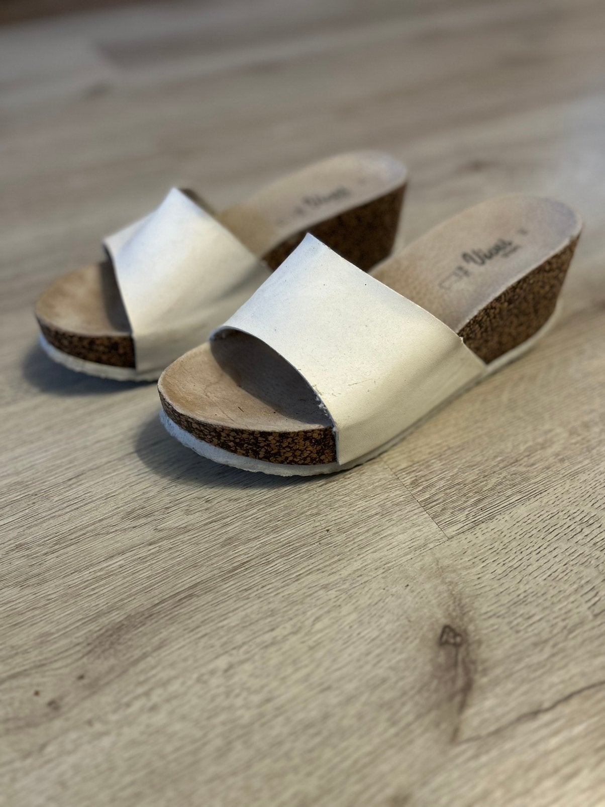 Mooie gloed nieuwe slipper tekoop, Ophalen of Verzenden, Zo goed als nieuw