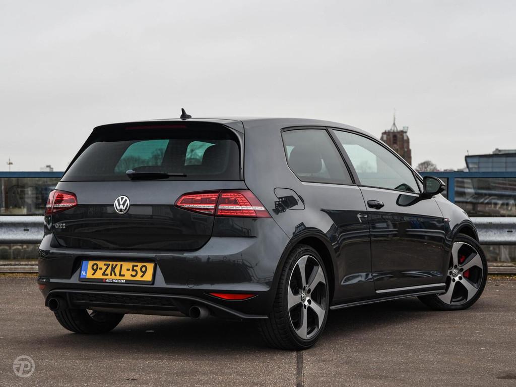 Volkswagen Golf 2.0 TSI GTI Xenon Stoelverwarming Camera Nav, Auto's, Voorwielaandrijving, Stof, Gebruikt, 4 cilinders