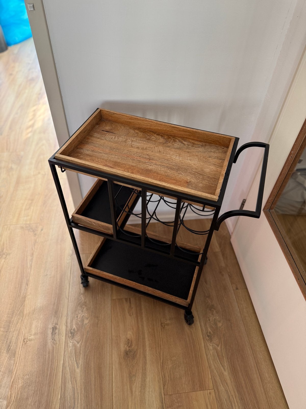Industriële houten bar trolley / drankwagen op wieltjes, Ophalen, Gebruikt, 5 tot 15 flessen, 75 – 100