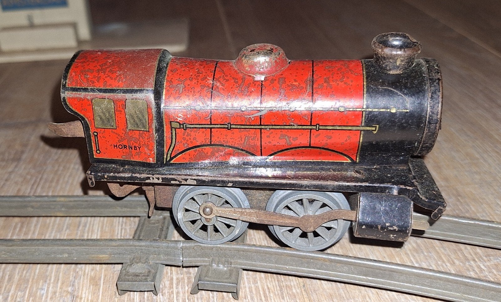 hornby trein+rails+stationnetje, Gebruikt, Gelijkstroom, Rails, Ophalen