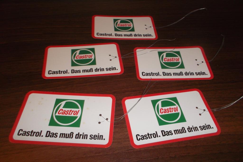 5 { oude } CASTROL olie  labels !!, Ophalen of Verzenden, Gebruikt, Verpakking
