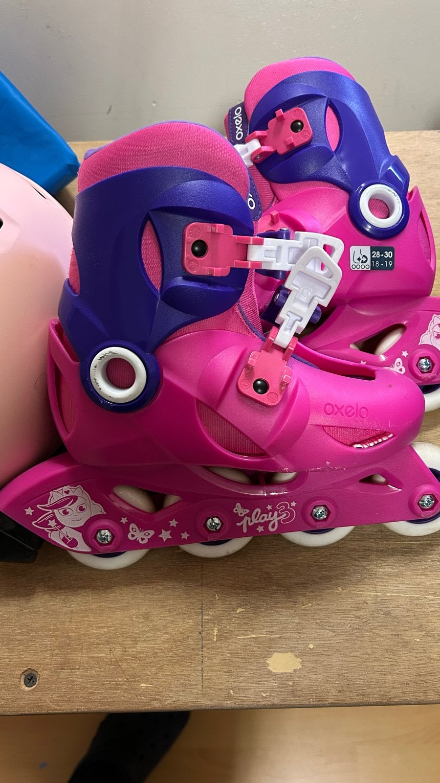 Complete Oxelo Play 3 rolschaatsen set - Maat 28-30, Kinderen en Baby's, Ophalen of Verzenden, Verstelbaar, Zo goed als nieuw