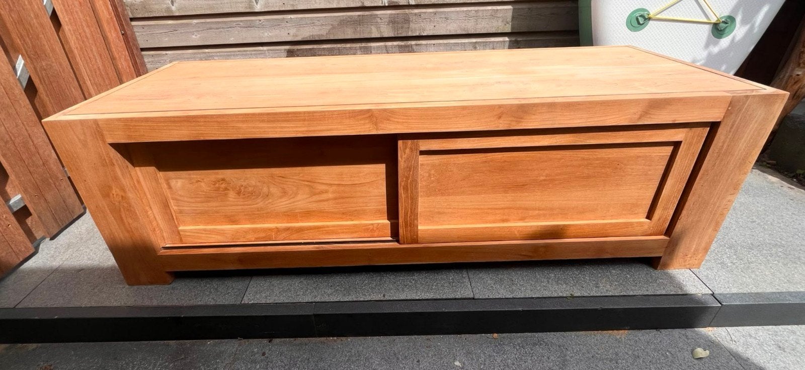 Massief teakhouten tv meubel of laag dressoir, Ophalen, Teakhout, Zo goed als nieuw, Minder dan 100 cm