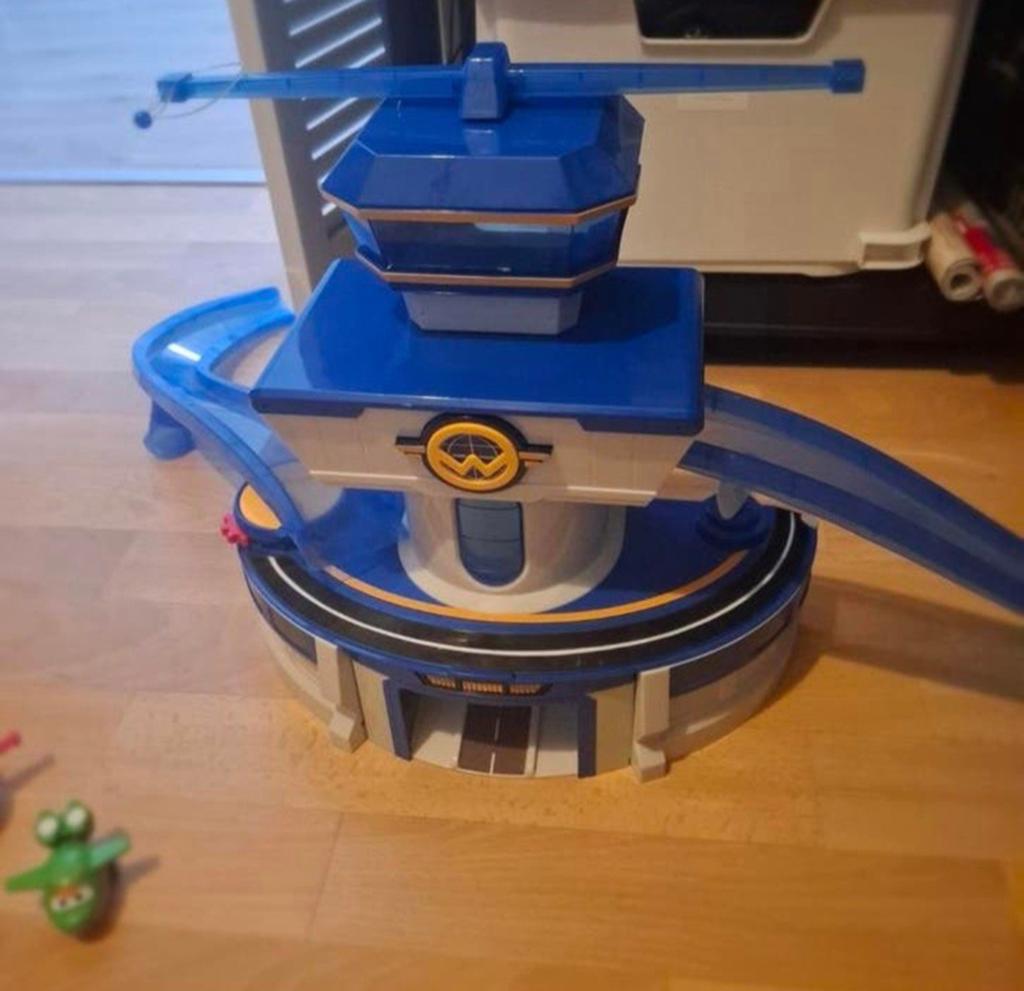 Superwings basisstation met grote set speelfiguren, Kinderen en Baby's, Speelgoed | Speelgoedvoertuigen, Ophalen of Verzenden