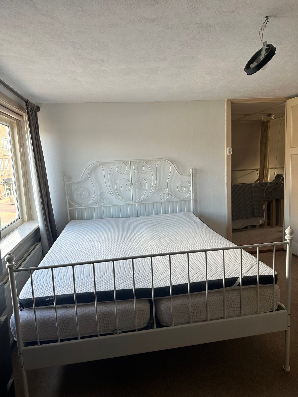 IKEA Bed 160x200 - Wit metalen frame, Huis en Inrichting, Ophalen, Wit, Tweepersoons, Zo goed als nieuw