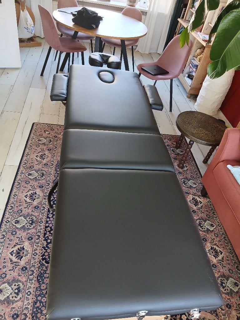 Massagetafel zwart, Sport en Fitness, Ophalen, Zo goed als nieuw, Massagetafel