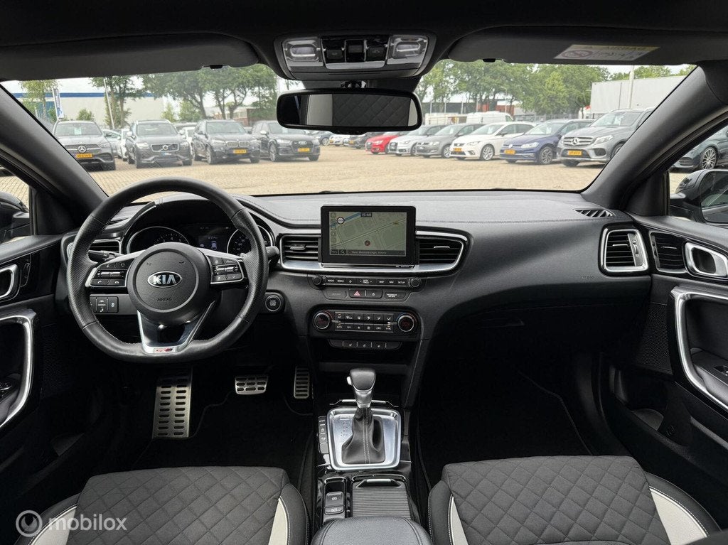 Kia ProCeed 1.4 T-GDI GT-PlusLine PANODAK | BOMVOL, 4 cilinders, Adaptive Cruise Control, 16 km/l, 5 stoelen