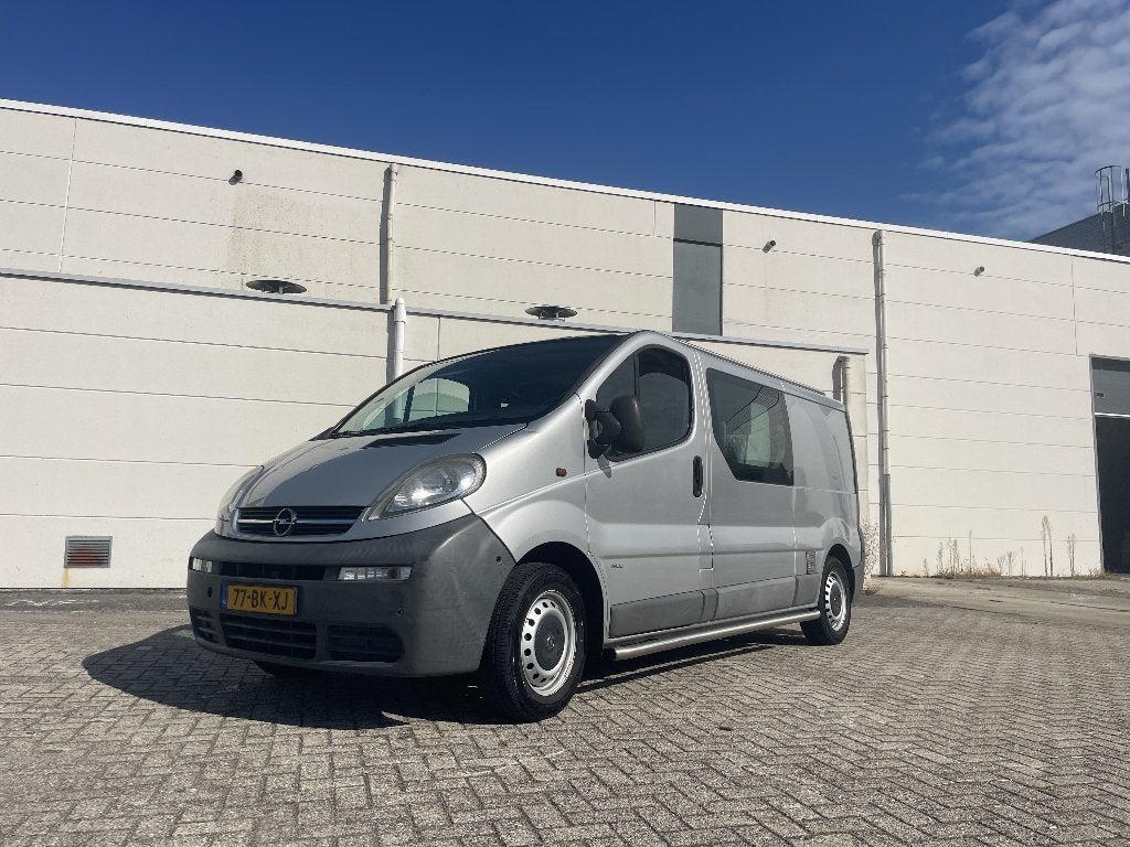 Opel Vivaro 2.0 16V 2.9T L2h1 Crewcab 2003 BENZINE, Voorwielaandrijving, 1998 cc, Stof, 4 cilinders