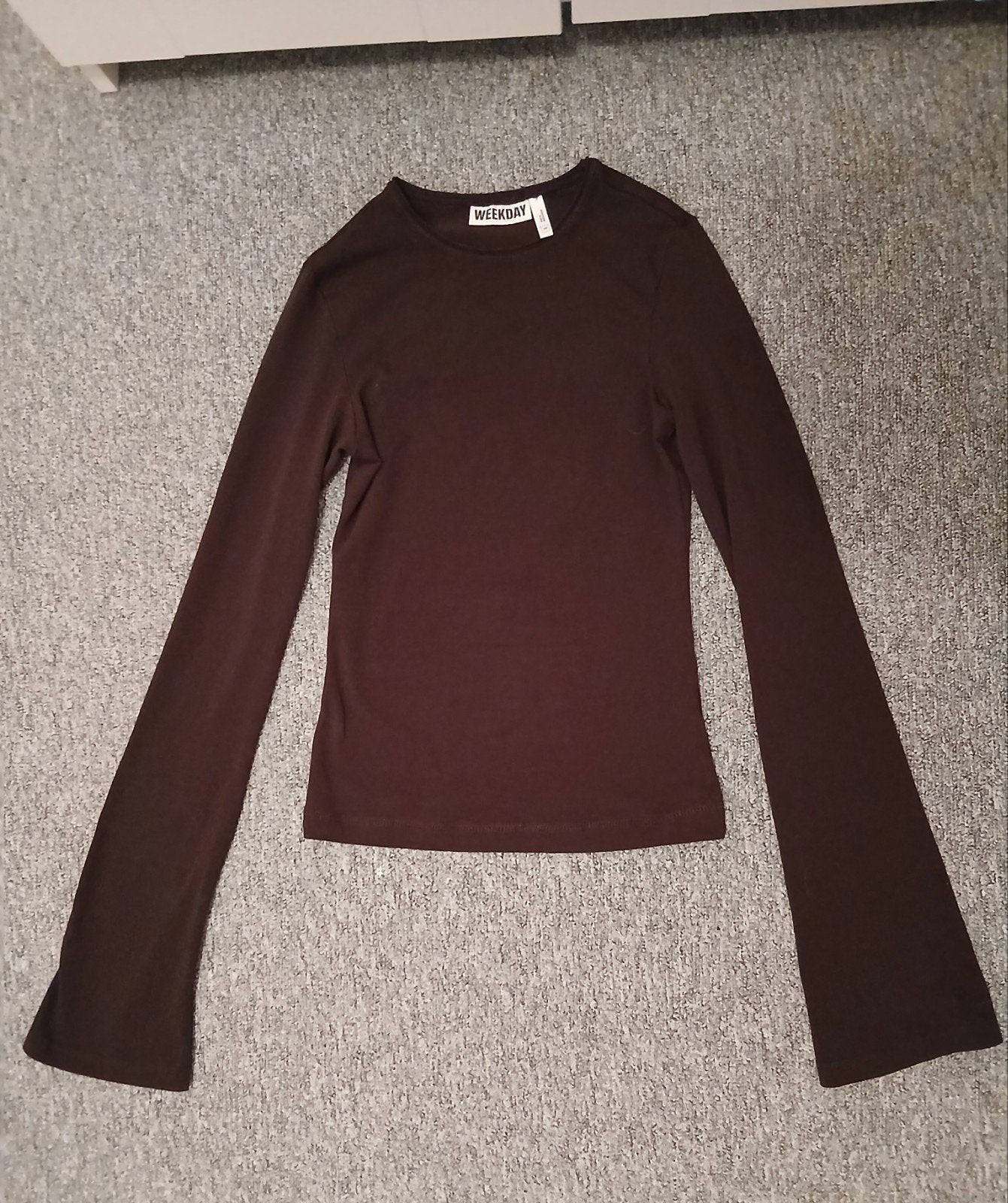 Longsleeve weekday nieuw, Bruin, Nieuw, Weekday, Ophalen of Verzenden