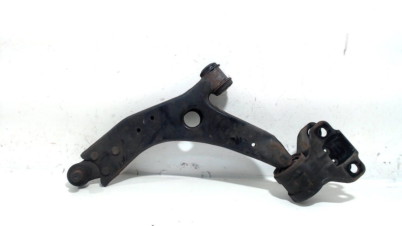 Draagarm links voor Ford Focus, Onderdelen@venauto.nl, Van der Ven Autorecycling B.V., Gebruikt, Ettenseweg 76, 4706 PB Roosendaal, The Netherlands