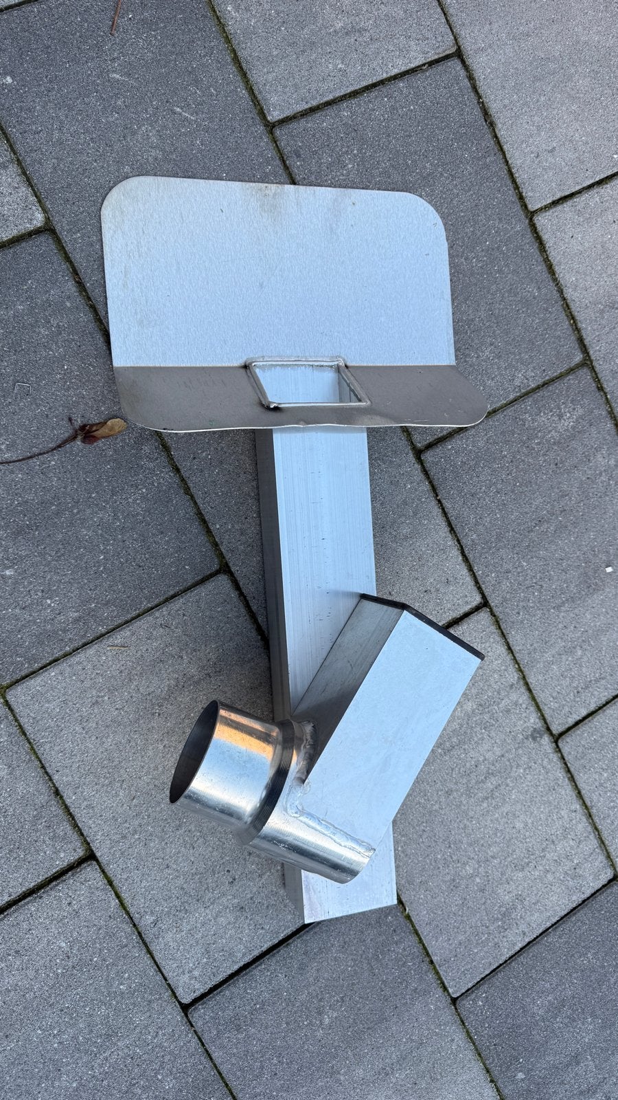 Aluminium kiezelbak met stadsuitloop, Ophalen, Nieuw