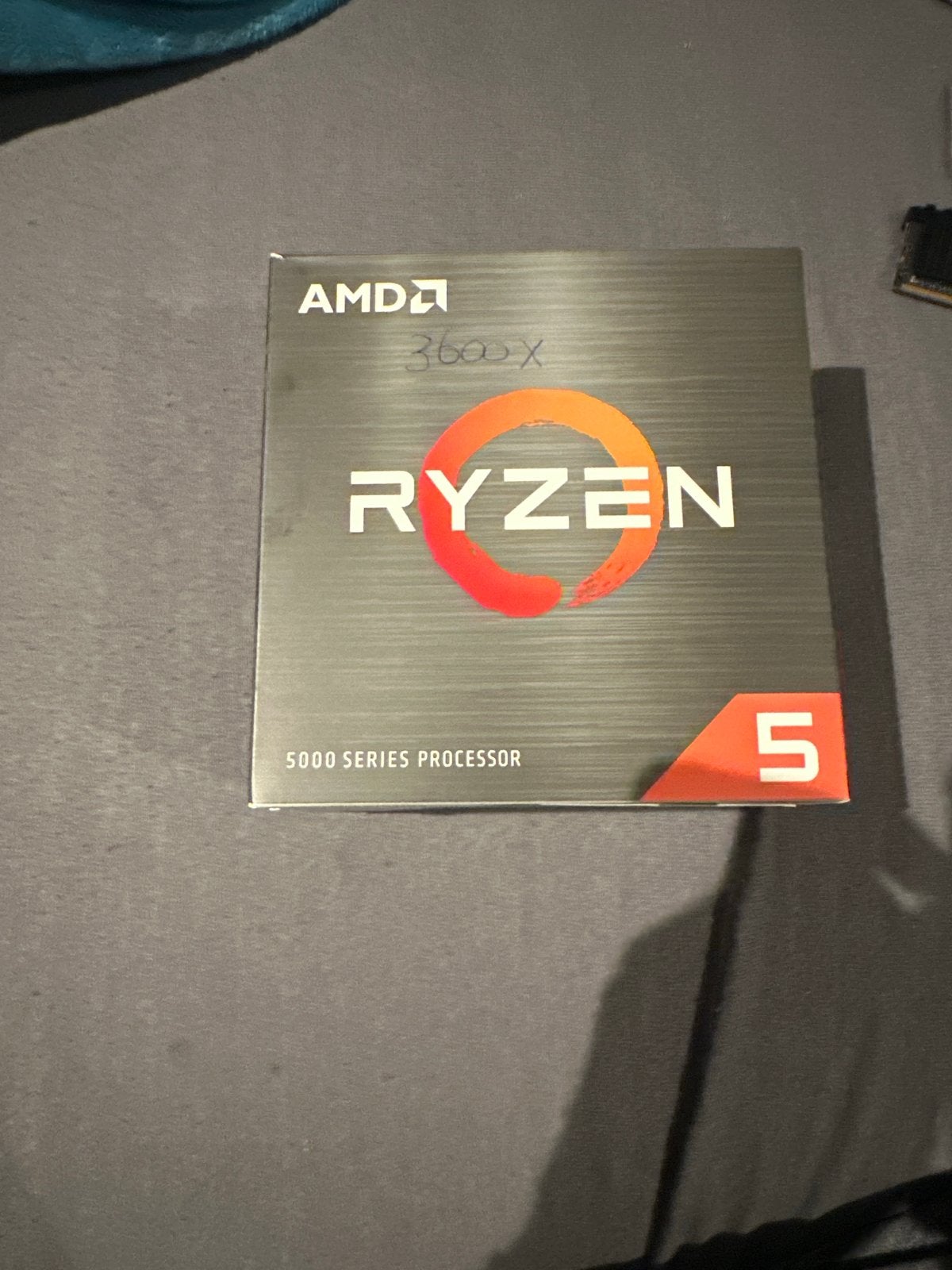 AMD Ryzen 5 3600X CPU met koeler, Computers en Software, Ophalen of Verzenden, Zo goed als nieuw, 6-core, 3 tot 4 Ghz
