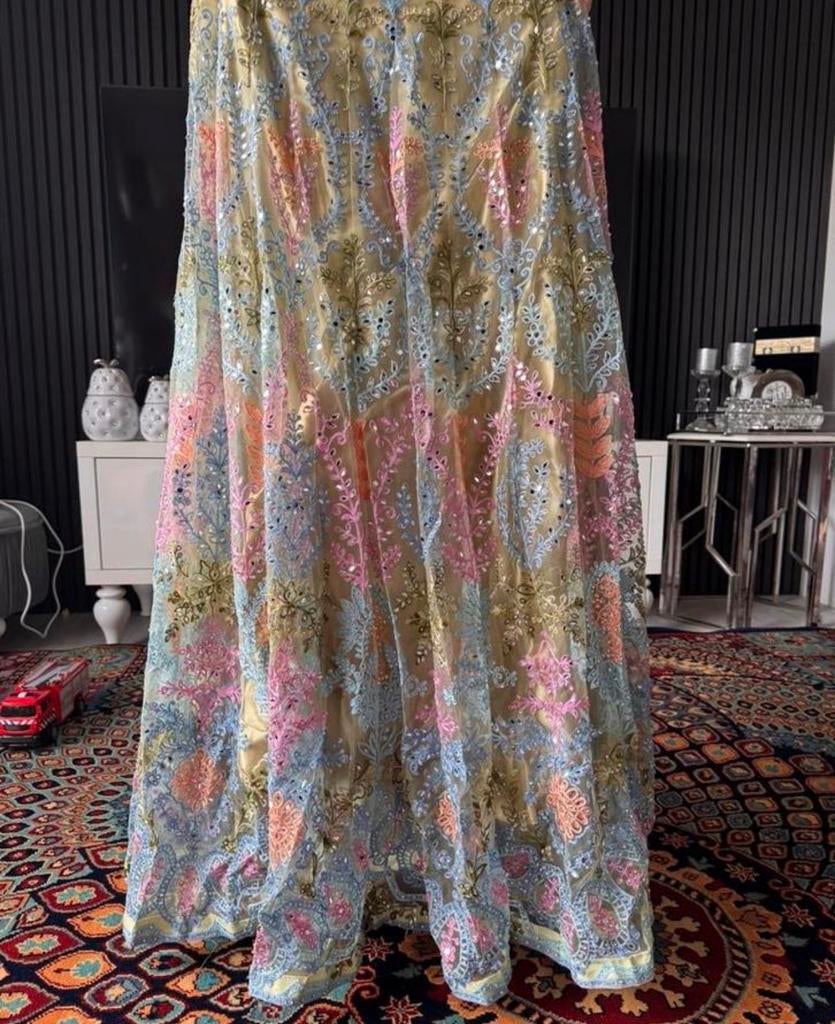 Nieuwe Lehenga - Ongebruikt, Maat M/L, Ophalen of Verzenden, Nieuw, Maat 38/40 (M), Overige typen