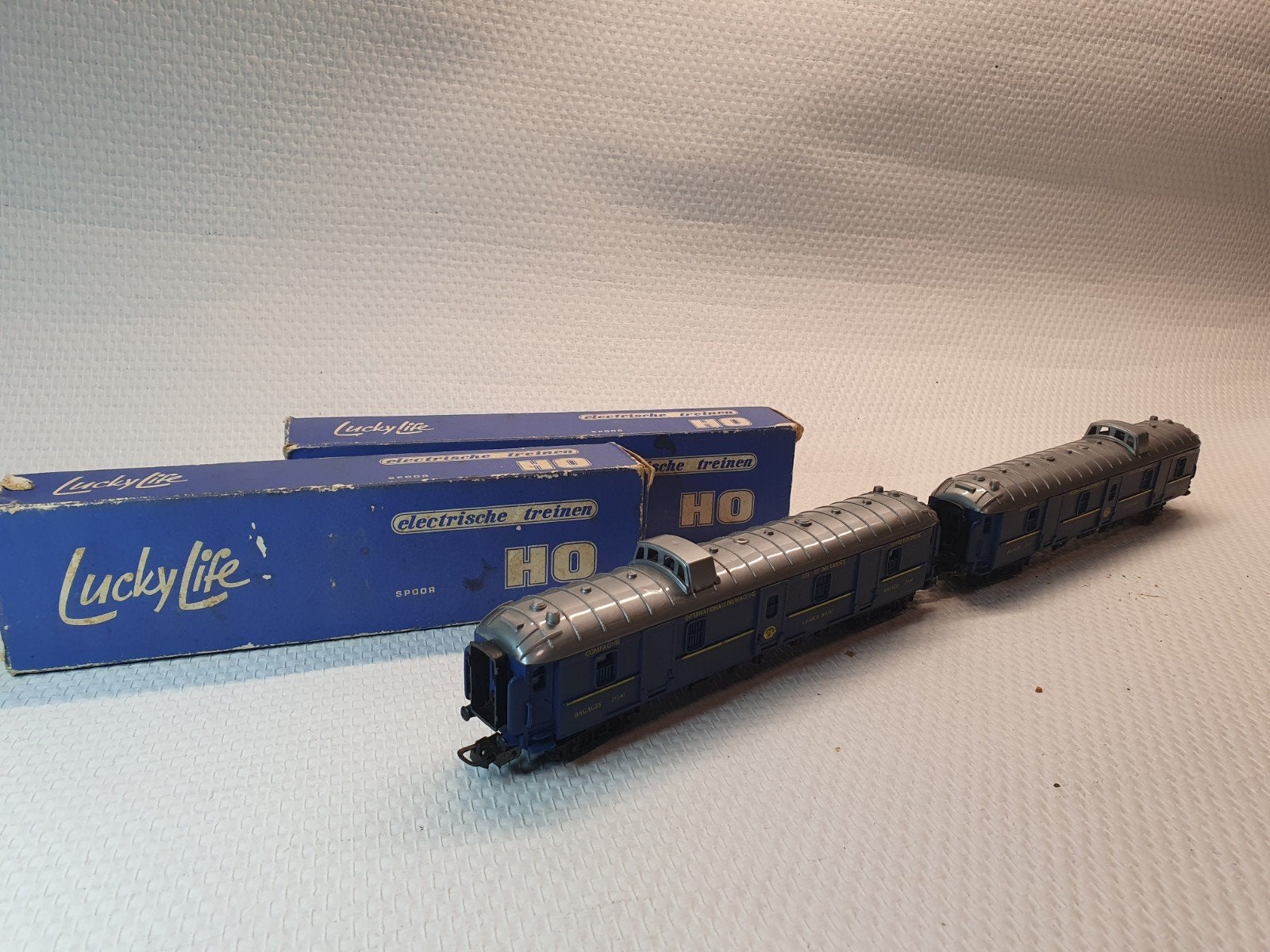 2 LuckyLife/Lima HO bagagewagons uit de jaren '60, Ophalen of Verzenden, Gebruikt, Wagon, Lima
