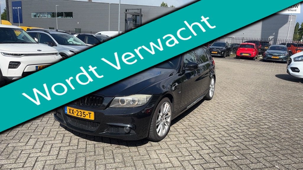 BMW 3-serie Touring 320i Luxury 170pk Clima Trekhaak 1400kg., Auto's, BMW, Bedrijf, Te koop, 3-Serie, ABS, Airbags, Airconditioning