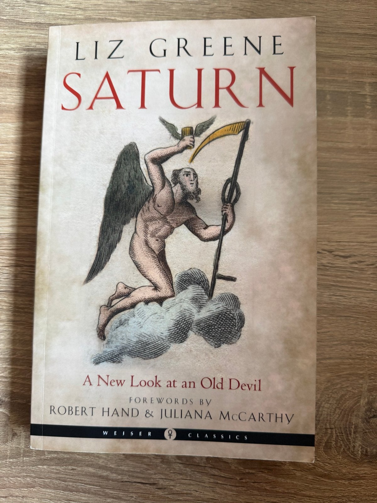 Saturn: A New Look at an Old Devil - Liz Greene (Engels), Ophalen of Verzenden, Zo goed als nieuw, Astrologie, Achtergrond en Informatie