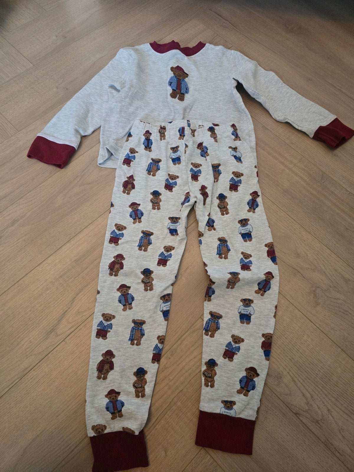 Kinderpyjama met teddybeerprint - Maat 116 (5-6 jaar), Kleding | Dames, Primark, Ophalen of Verzenden, Zo goed als nieuw, Maat 34 (XS) of kleiner