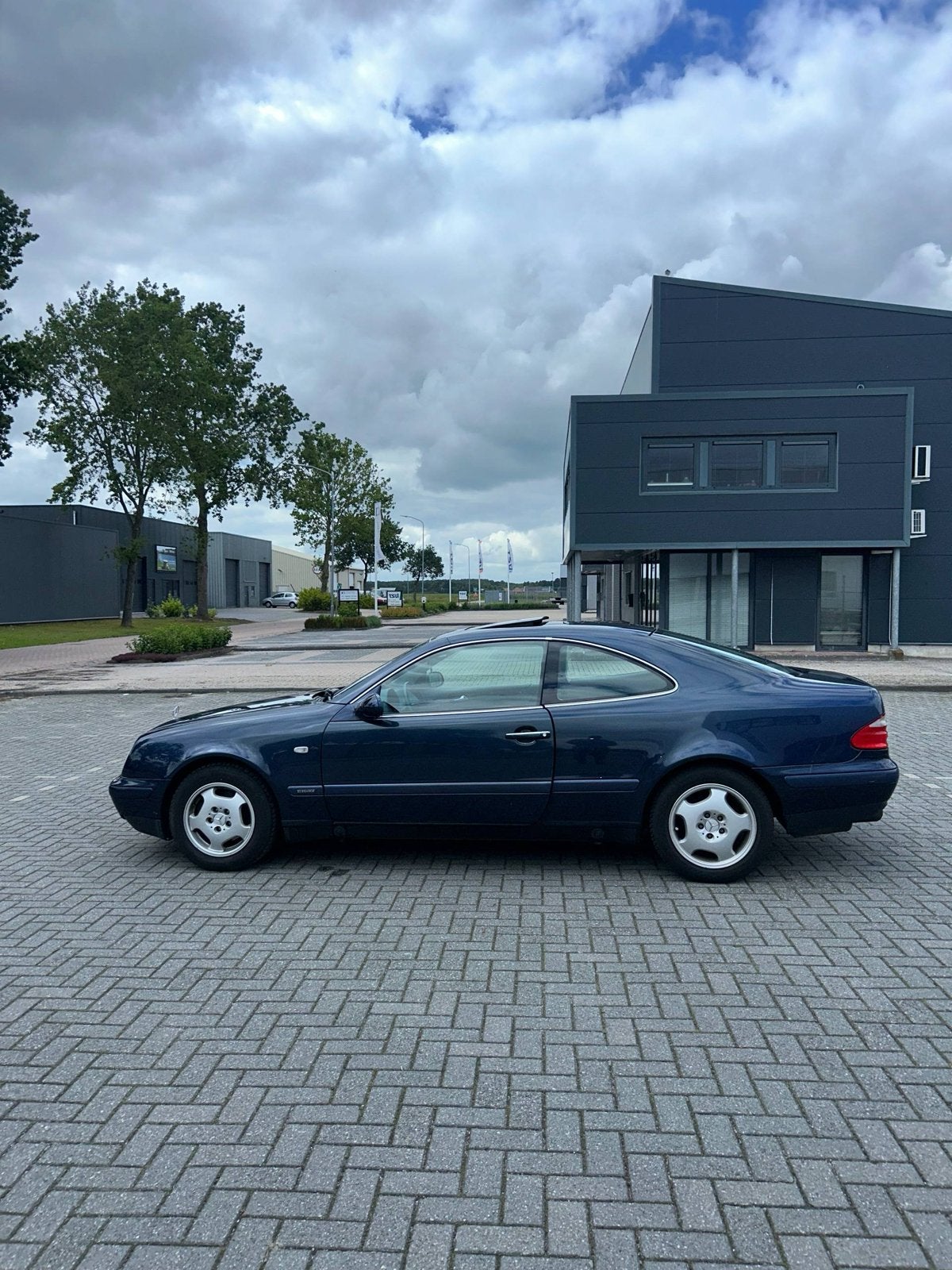Mercedes-Benz CLK 2.0 Clk200 Coupe Sport AUT 1998 Blauw, Automaat, 1998 cc, 4 cilinders, Particulier