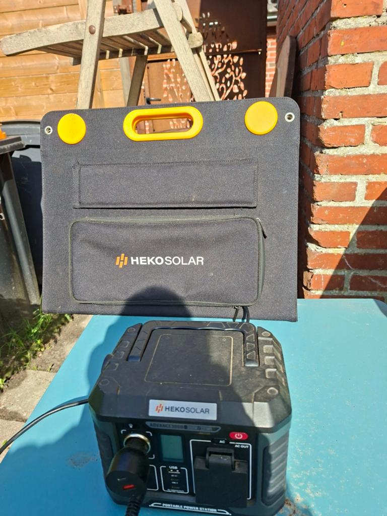 Heko Solar Draagbare Power Station met Zonnepaneel, Doe-het-zelf en Verbouw, Zonnepanelen en Toebehoren, Ophalen of Verzenden