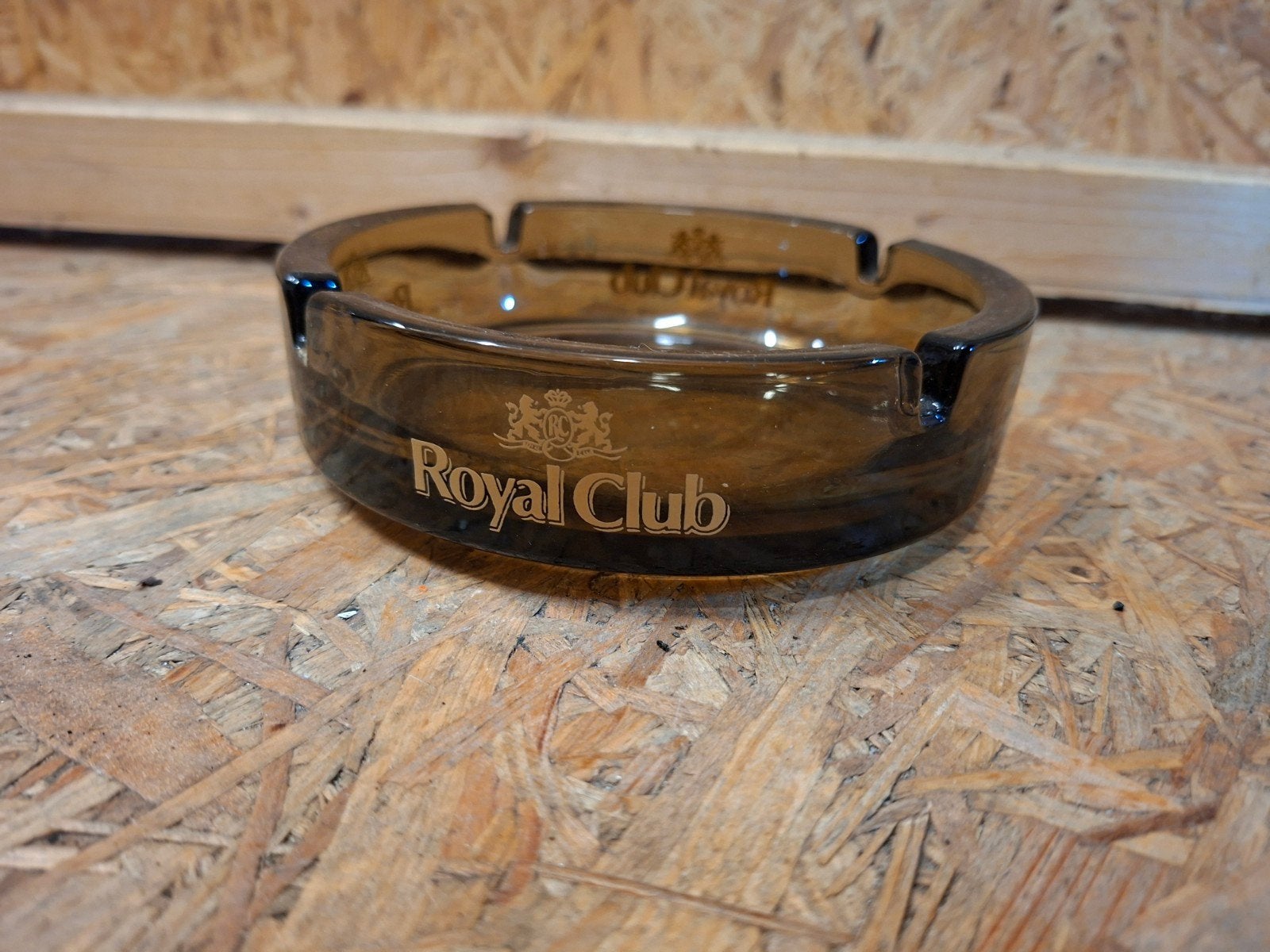 Mooie vintage asbak rookglas Royal Club, Ophalen of Verzenden, Zo goed als nieuw, Nvt, Asbak