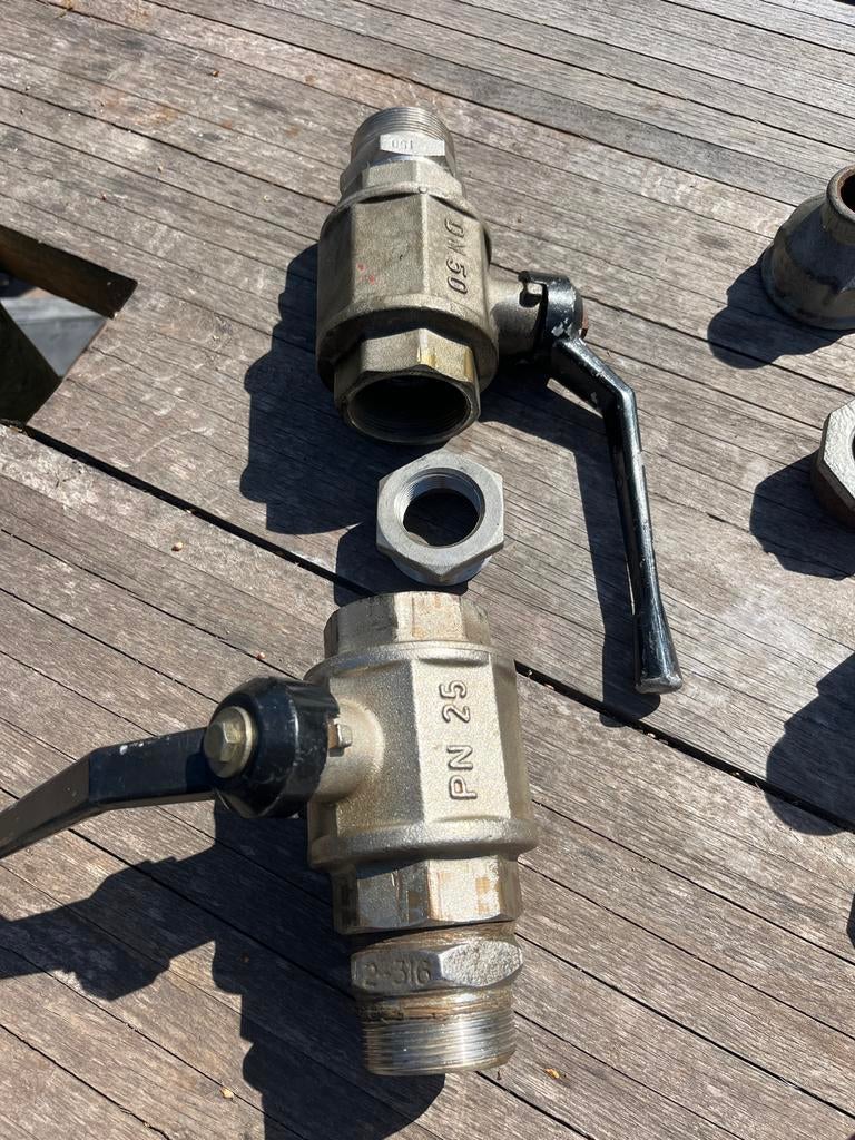 RVS kogelkranen 2" met diverse nippels en verloopringen, Gebruikt, Overige typen, Ophalen of Verzenden, Rvs