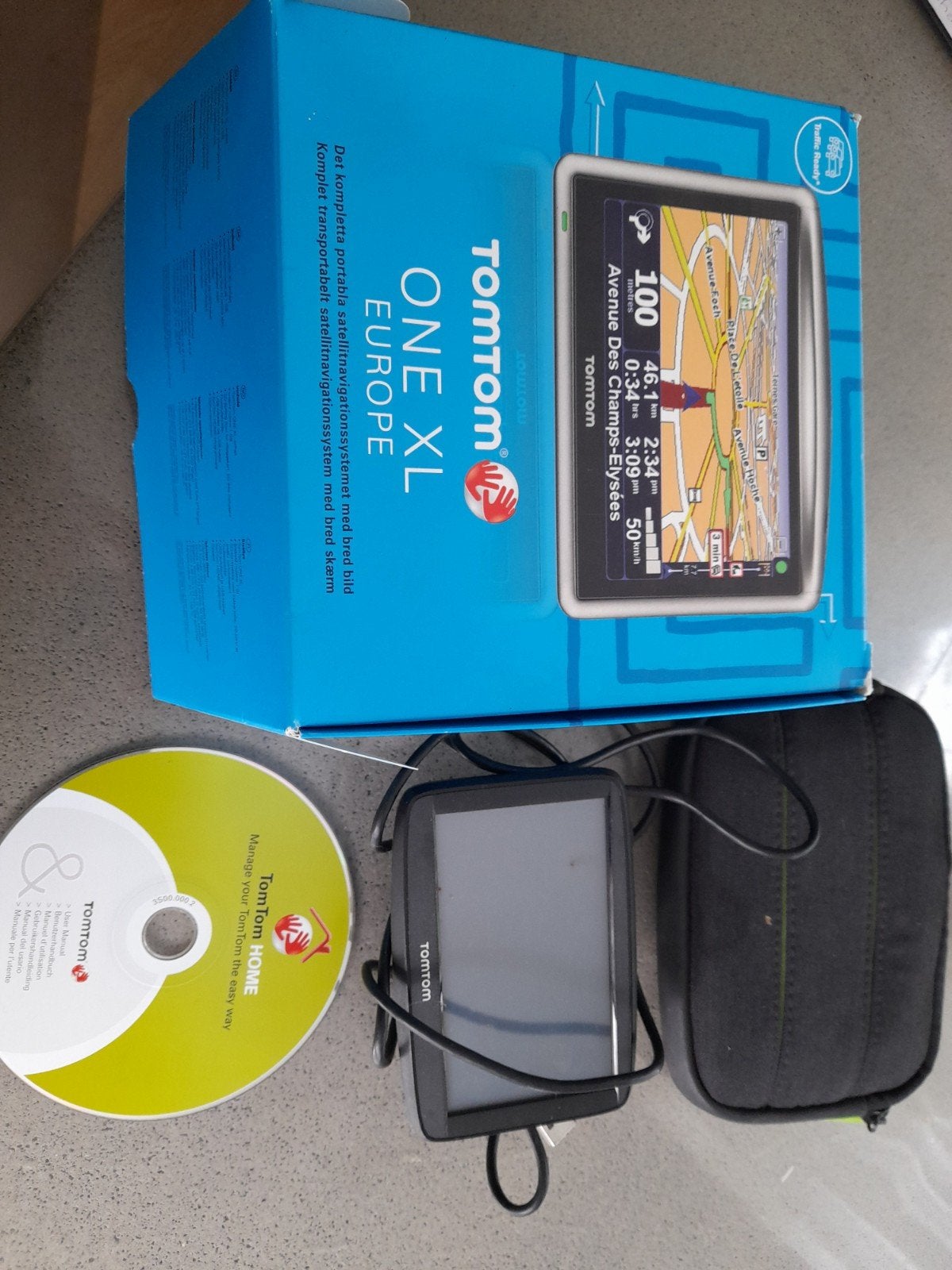 TomTom ONE XL Europe Navigatiesysteem met doos en hoes, Auto diversen, Autonavigatie, Ophalen of Verzenden, Gebruikt