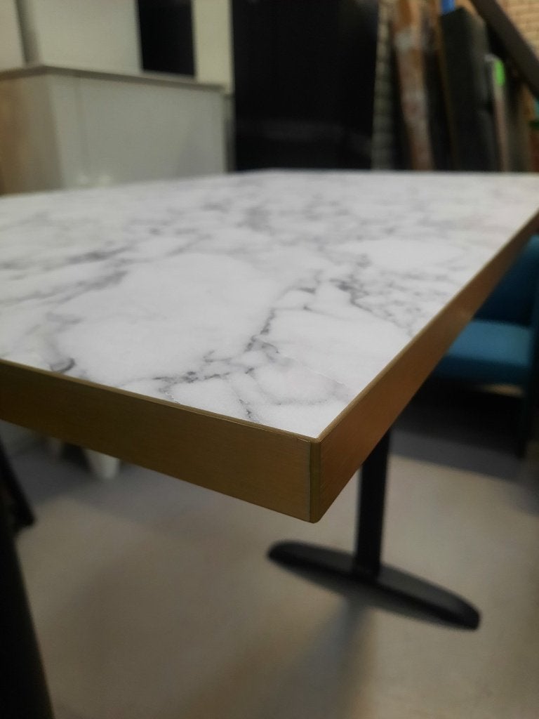Mooie bartafel statafel metaal marmerlook koper 120x68 cm., Ophalen, 5 krukken of meer, Zo goed als nieuw, 90 cm of meer