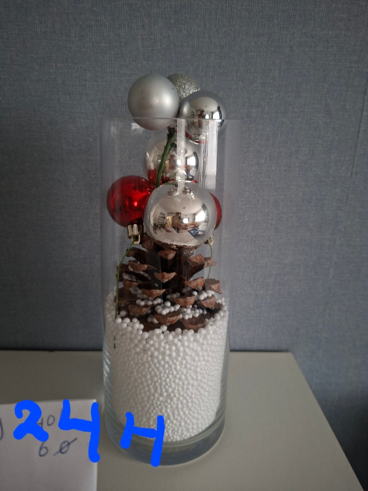 Kerstdecoratie NIEUW zilverkleurige ballen dennenappel en sn, Diversen, Ophalen, Nieuw