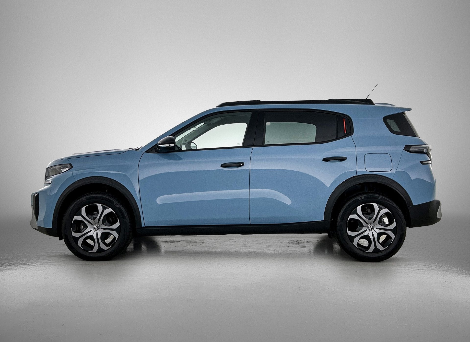 Citroën C3 Aircross 1.2 Hybrid 145pk Plus Direct leverbaar!, 12 maanden, Stof, Euro 6, 1199 cc