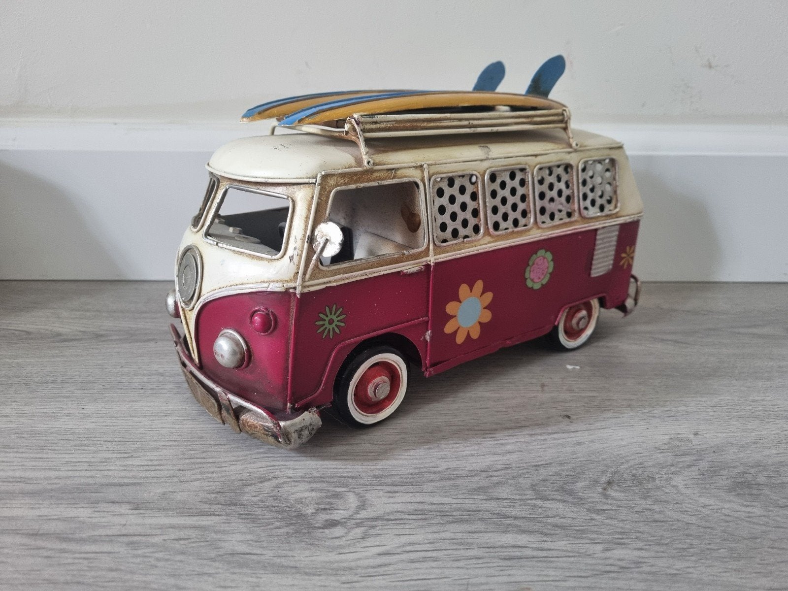Vintage VW Bus Spaarpot met Surfplanken, Verzamelen, Ophalen, Gebruikt, Metaal of Blik, Vervoermiddel