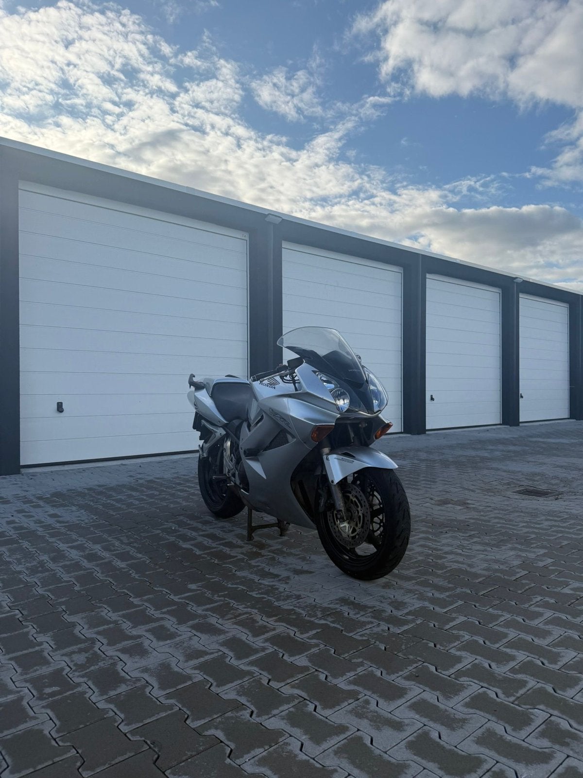 Honda VFR 800 V-TEC - 2002 Goed onderhouden 3de eigenaar!, Gebruikt, Particulier, Toermotor, Handgeschakeld