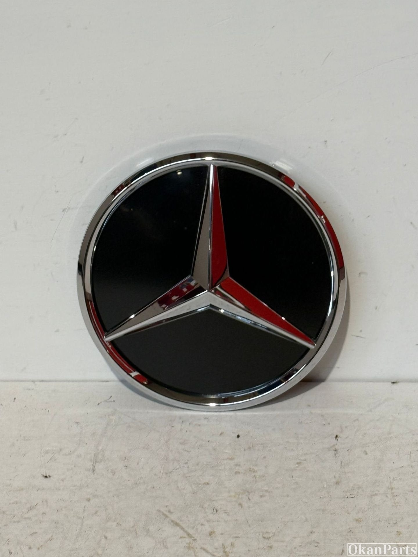 Mercedes-Benz C-klasse W206 Grille Embleem A2068884900, Info@fabrikant.eu, Ophalen of Verzenden, Fabrikant BV, Gebruikt