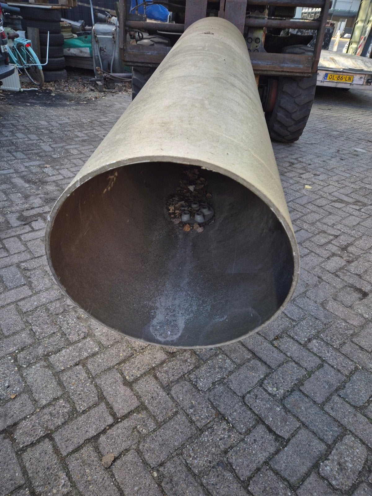 Grote afvoerbuis van 305 cm lang en 68 cm doorsnede, Ophalen, Gebruikt, 2 tot 4 meter, 60 tot 80 mm