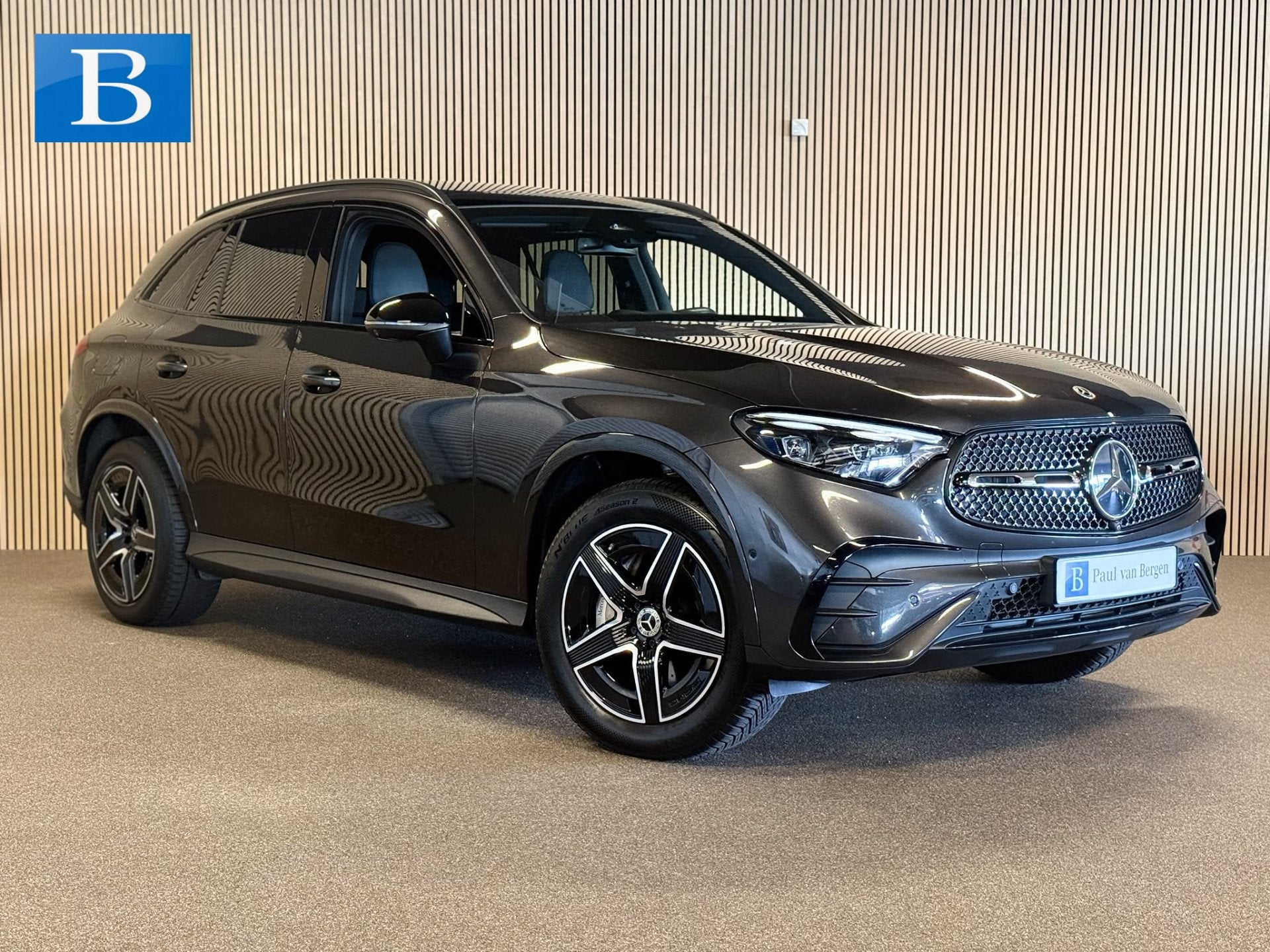 Mercedes-Benz GLC 300e 4 Matic AMG STYLING-PANORAMA-TREKHAAK, Auto's, Automaat, Gebruikt, Zwart, Overige brandstoffen