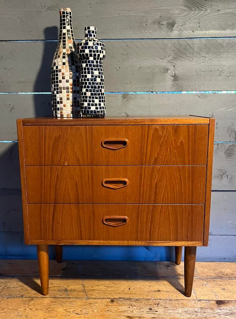 Vintage Deens teak ladekastje, Huis en Inrichting, Ophalen, Gebruikt, 50 tot 100 cm, 3 of 4 laden