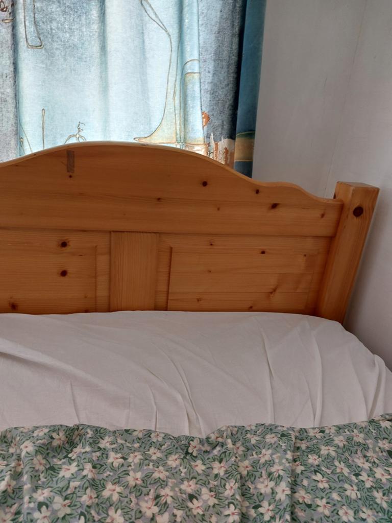 Een persoons bed, Huis en Inrichting, Slaapkamer | Bedden, Gebruikt, 90 cm, Eenpersoons, Ophalen of Verzenden