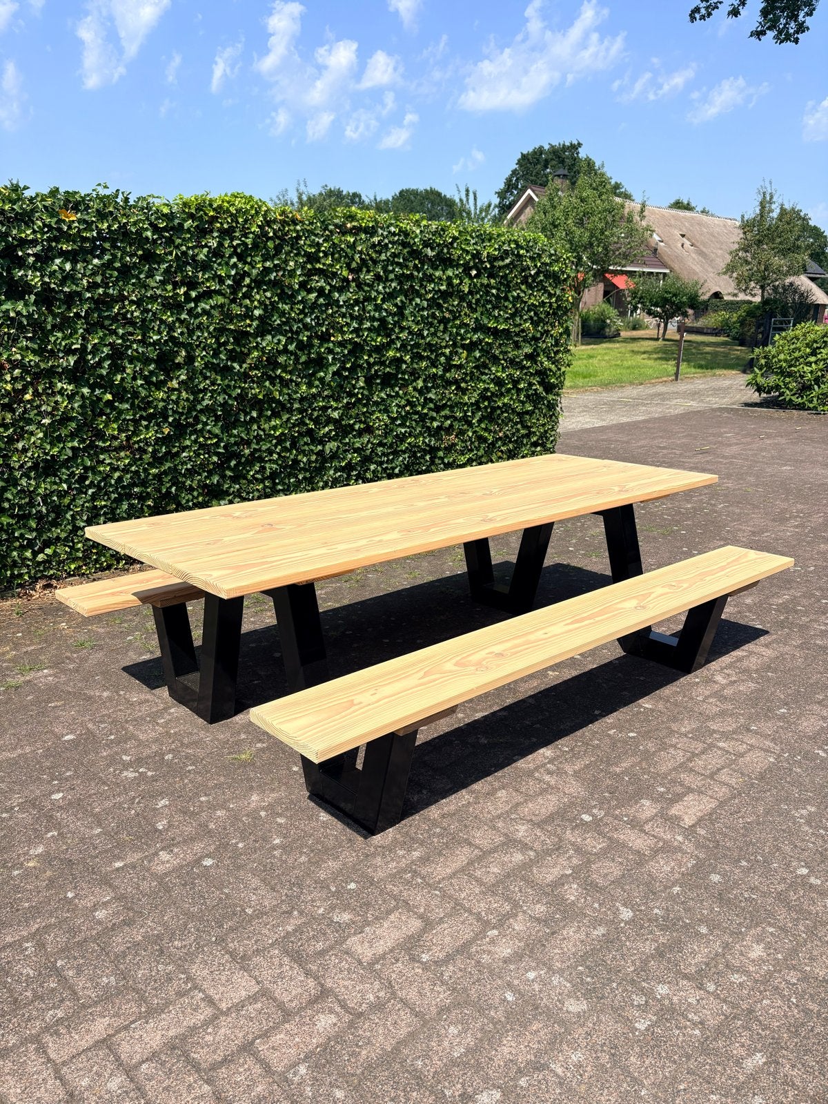 Robuuste houten picknicktafel met zwart stalen onderstel, Ophalen, Nieuw, Rechthoekig, Hout