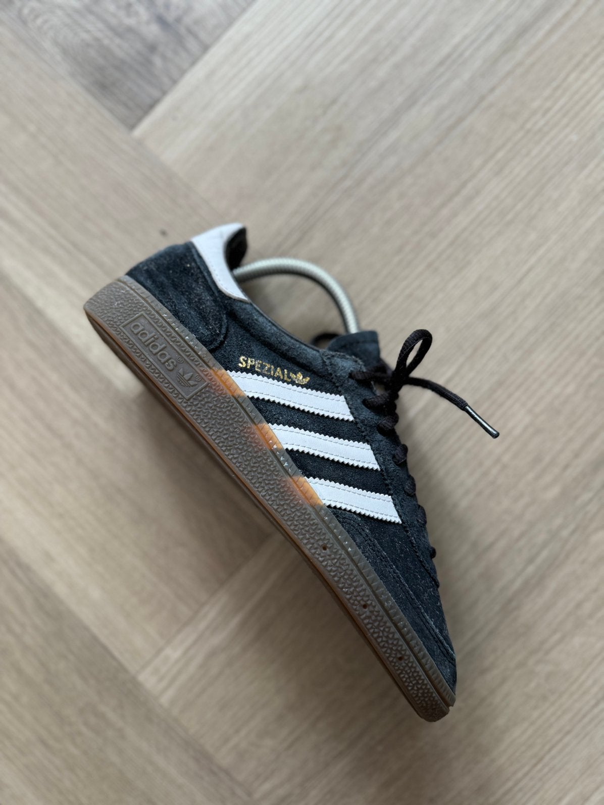 Adidas spezial suede black 39 1/3, Kleding | Dames, Ophalen of Verzenden, Zo goed als nieuw, Zwart, Sneakers of Gympen