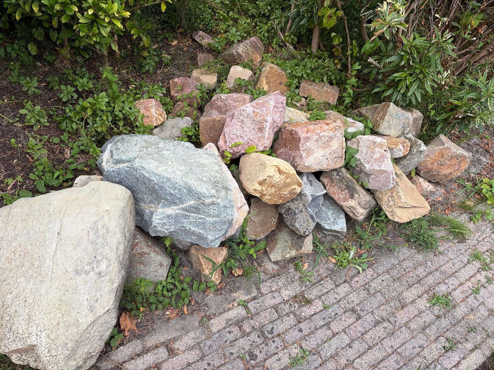 Diverse sierkeien en rotsen voor tuin of decoratie, Tuin en Terras, Grind, Keien en Split, Ophalen, Overige materialen, Gebruikt