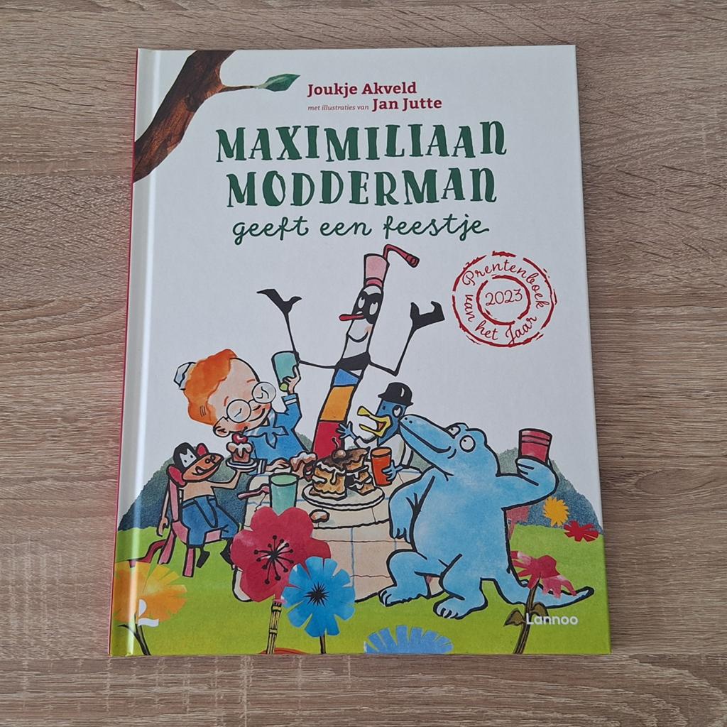 Maximiliaan Modderman geeft een feestje - Prentenboek, Boeken, Ophalen of Verzenden, Zo goed als nieuw, Joukje Akveld, Prentenboek
