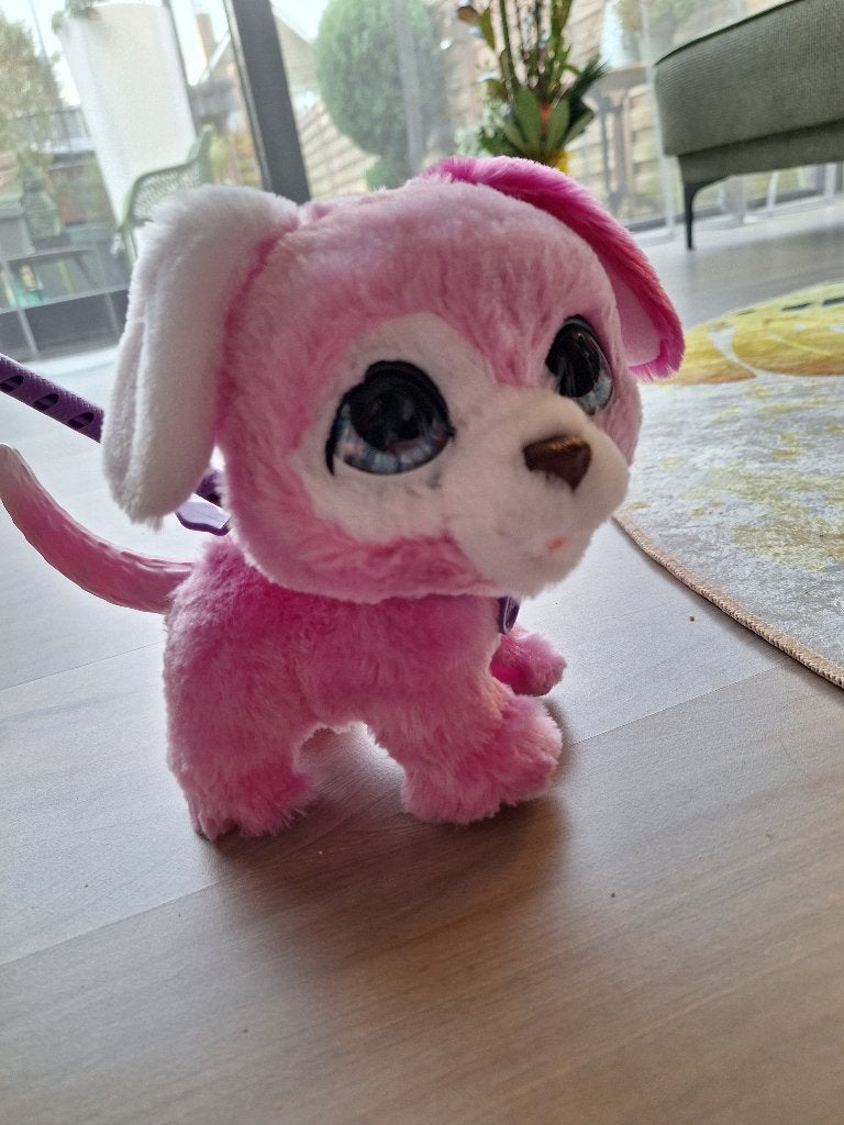 Super leuk blaffend en lopend hondje, Kinderen en Baby's, Speelgoed | Knuffels en Pluche, Overige merken, Met geluid, Zo goed als nieuw