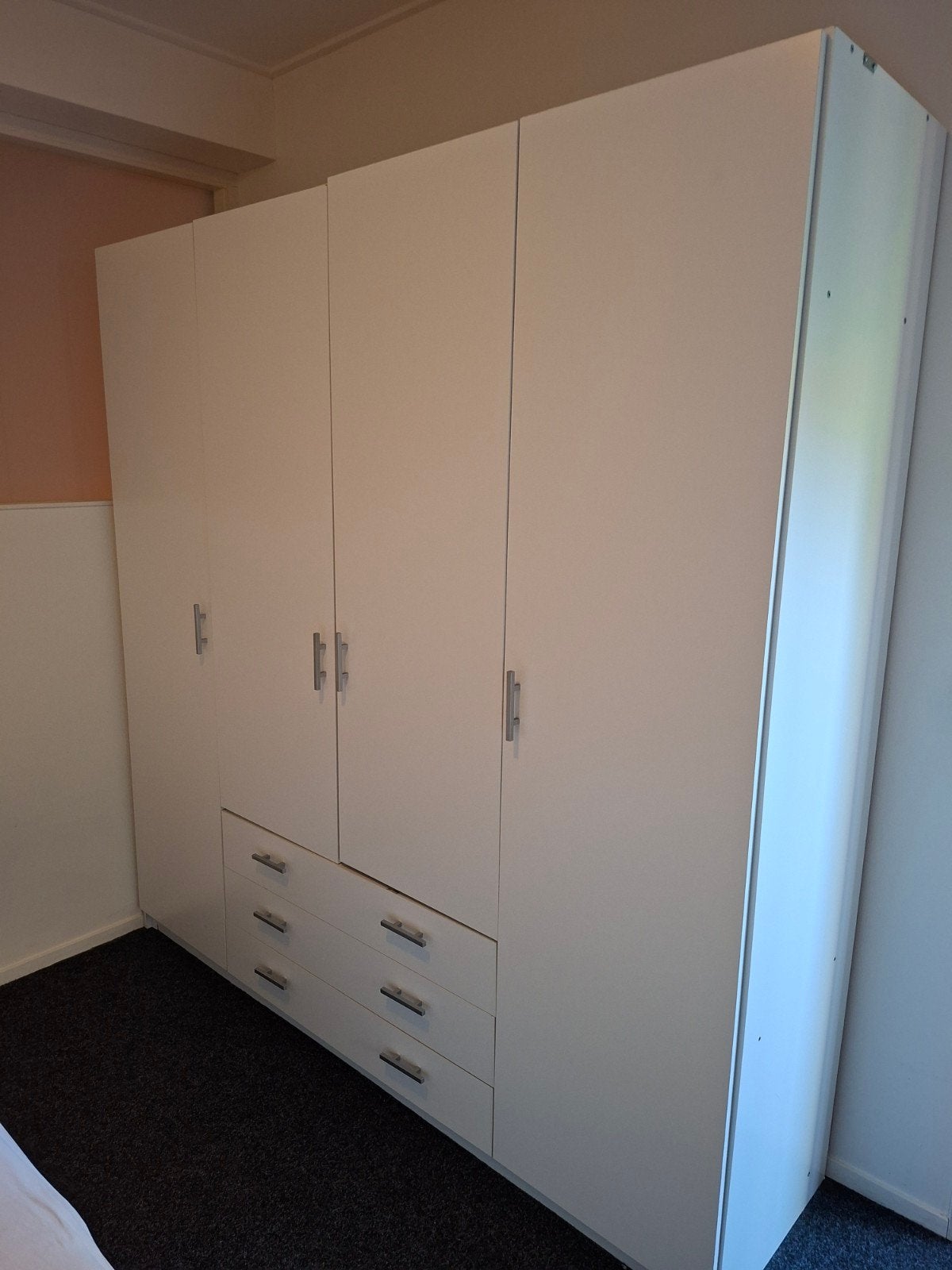 Ruime kledingkast: gratis ophalen!, Ophalen, Gebruikt, 50 tot 75 cm, 200 cm of meer