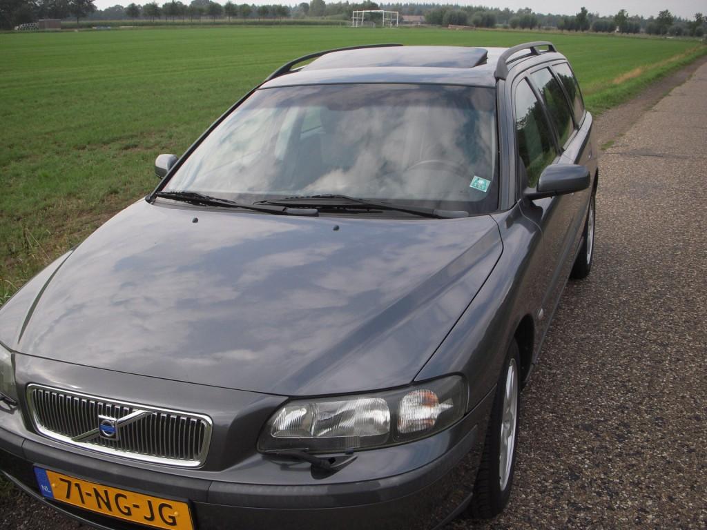 Volvo V70 2.4 140PK ,170pk,200 pk YOUNGTIMER 15 x evt.derde, Auto's, Voorwielaandrijving, Euro 4, Zilver of Grijs, Stoelverwarming