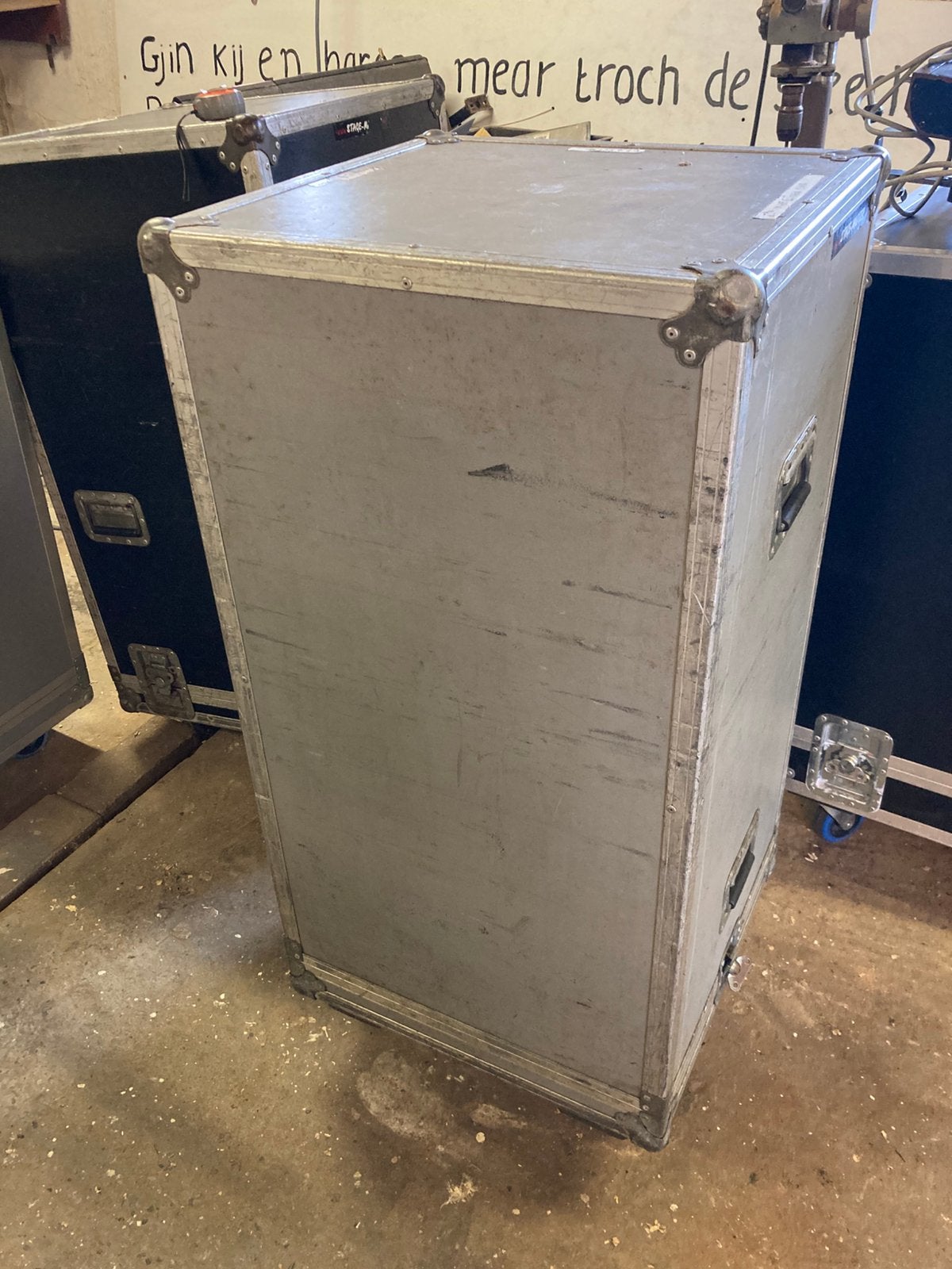 Stolpcase 22he 19” met binnen rack, Muziek en Instrumenten, Behuizingen en Koffers, Ophalen, Zo goed als nieuw, Overige instrumenten