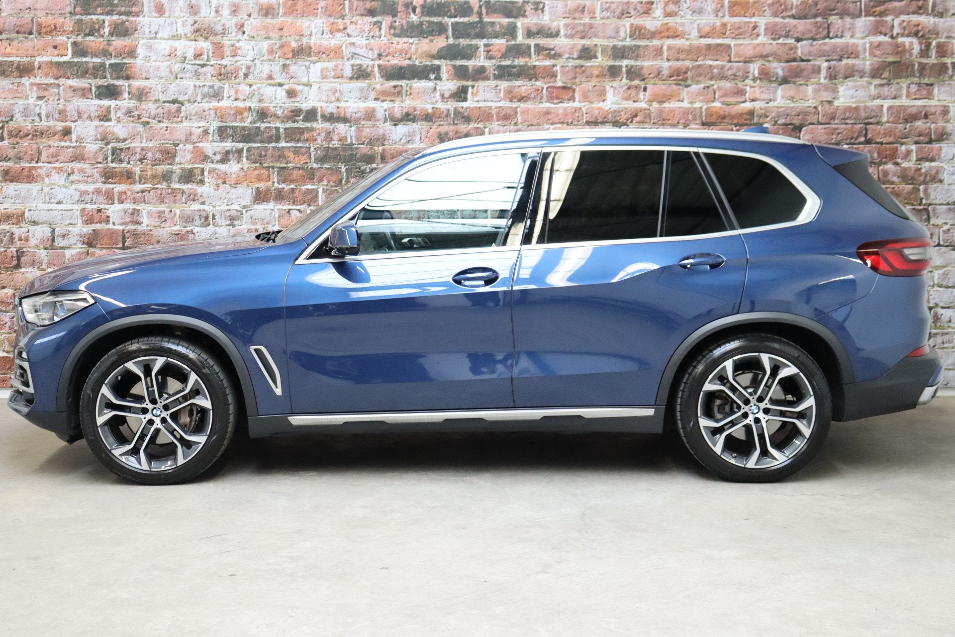 BMW X5 xDrive40i High Executive xLine Automaat / Live Cockpi, Auto's, BMW, Gebruikt, Blauw, 340 pk, Bedrijf