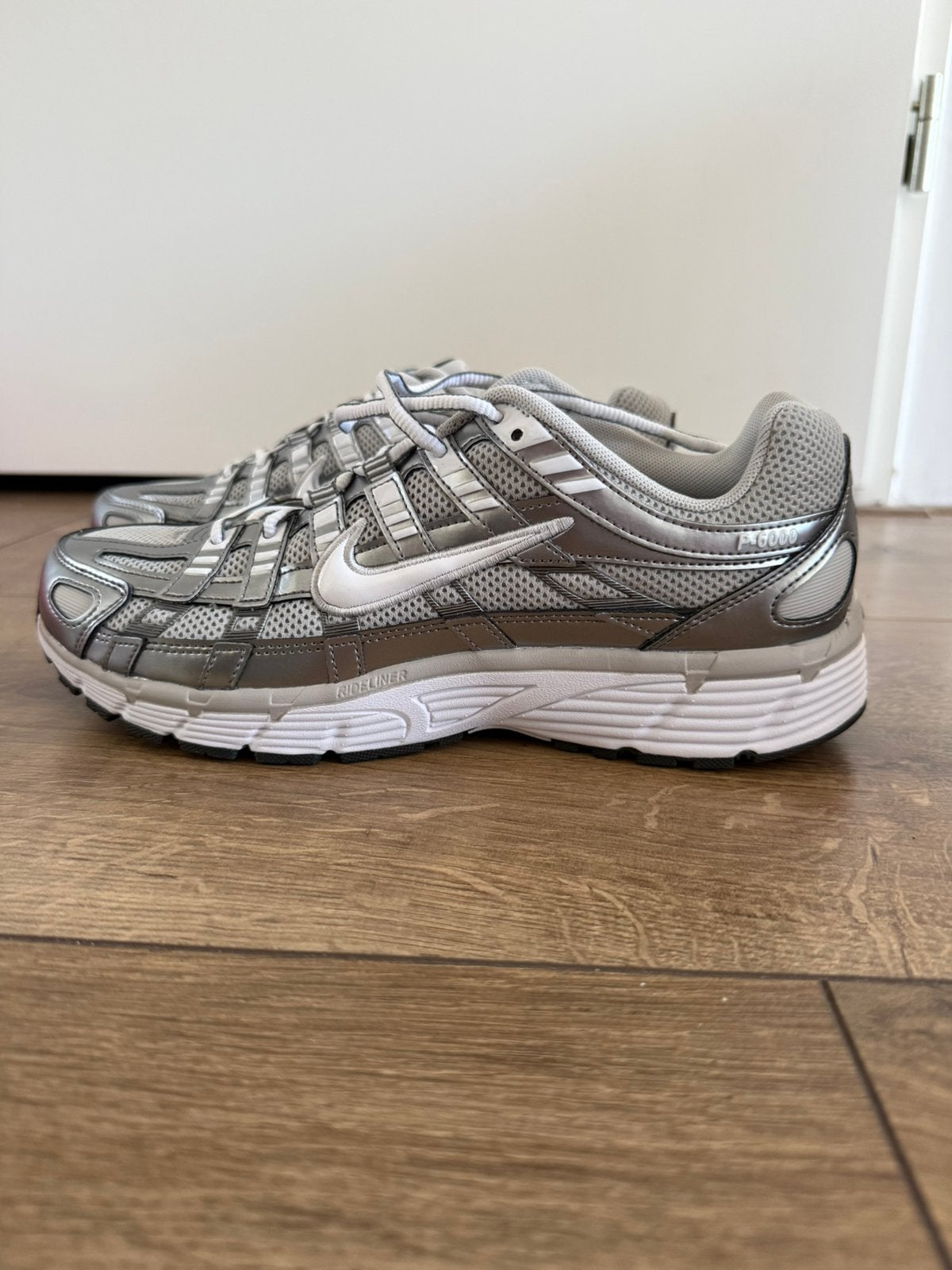Sneakers Nike p6000 zilver mt 42 nieuw, Overige kleuren, Nieuw, Ophalen of Verzenden, Sneakers of Gympen