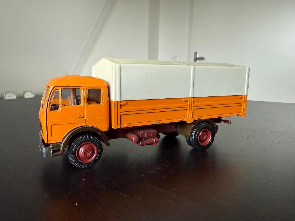 NZG Modelle No 146, Ophalen of Verzenden, Zo goed als nieuw, Hijskraan, Tractor of Landbouw, NZG